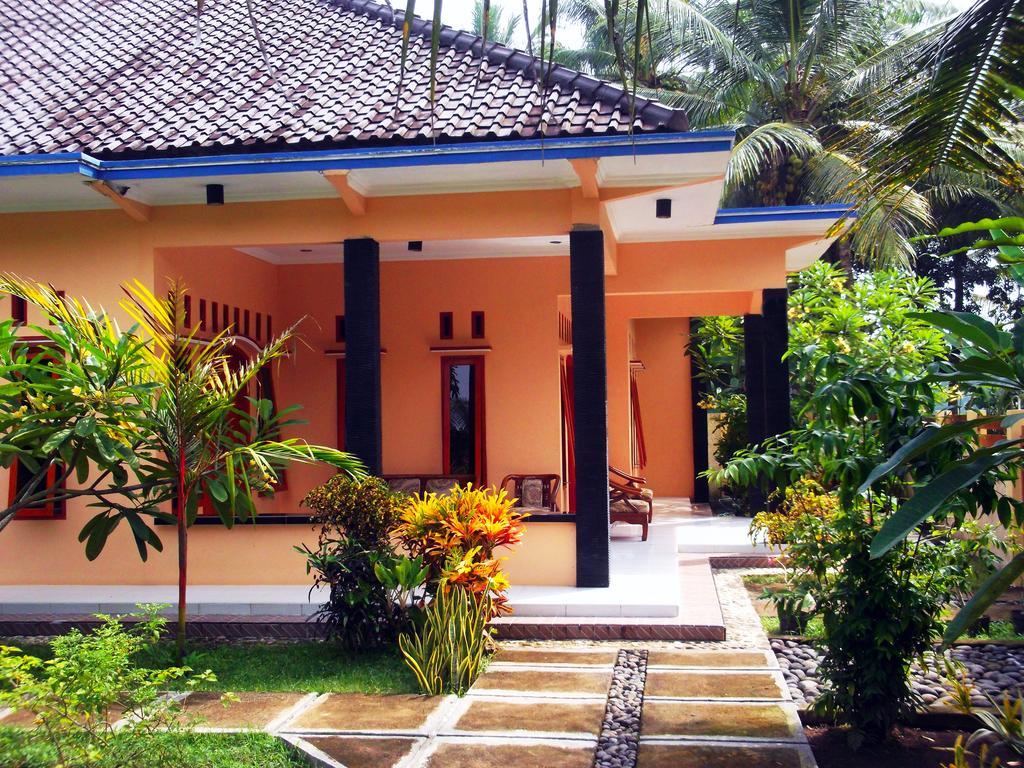 Ragha Homestay Batukaras المظهر الخارجي الصورة
